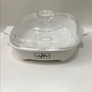 CorningWare White Casserole Dish with Glass Lid